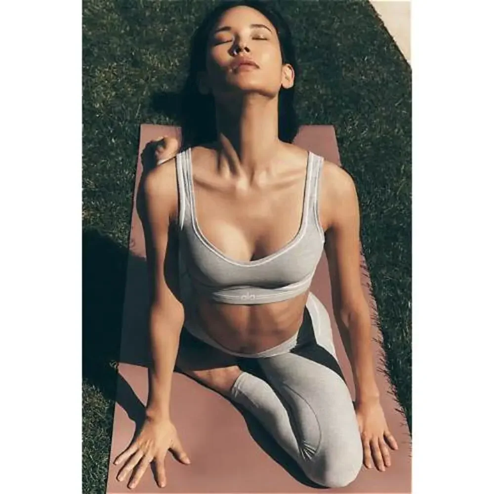 Alo Yoga Alosoft Heart Throb Bra
